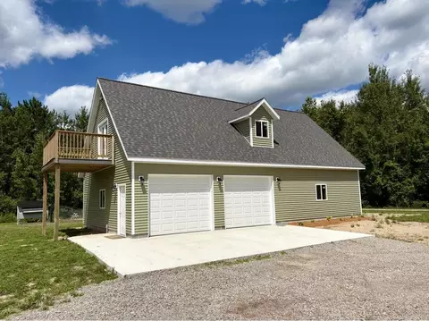 354 Ritchie, Gladwin, MI 48624 photo 2
