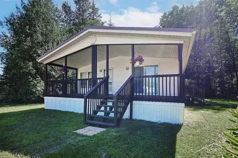 8671 E Clarabella, Clare, MI 48617