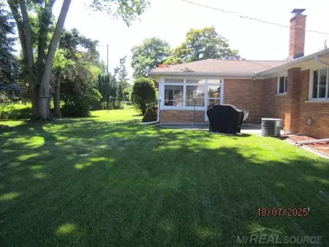 11270 Masonic, Warren, MI 48093 photo 5