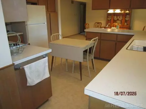11270 Masonic, Warren, MI 48093 photo 14