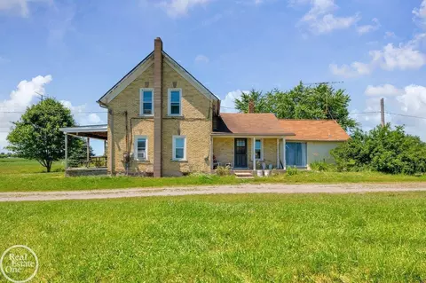 Exterior - 9268 Yale, Avoca, MI 48006 photo 3 of 4