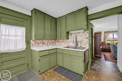 Kitchen - 9268 Yale, Avoca, MI 48006 photo 5 of 7