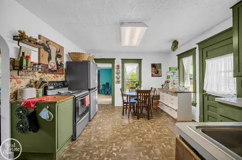 Kitchen - 9268 Yale, Avoca, MI 48006 photo 6 of 7