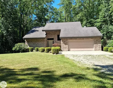 5746 Roberts, Cottrellville, MI 48039