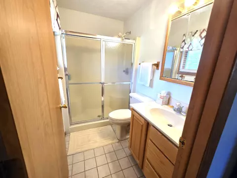 Bath - Undisclosed, Gladwin, MI 48624 photo 1 of 3