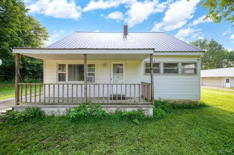 407 S Comstock, Addison, MI 49220