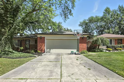 35418 Simco, Clinton Township, MI 48035