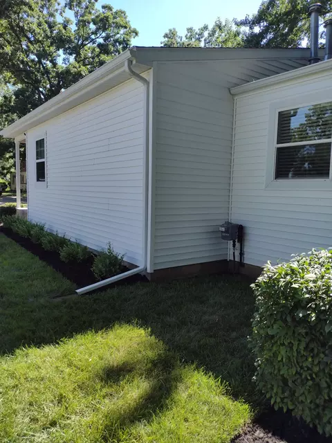607 E Riverside, Williamston, MI 48895 photo 35