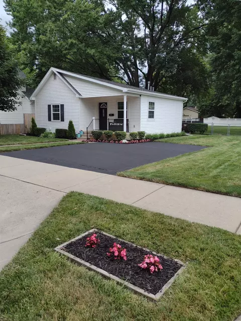 607 E Riverside, Williamston, MI 48895 photo 6