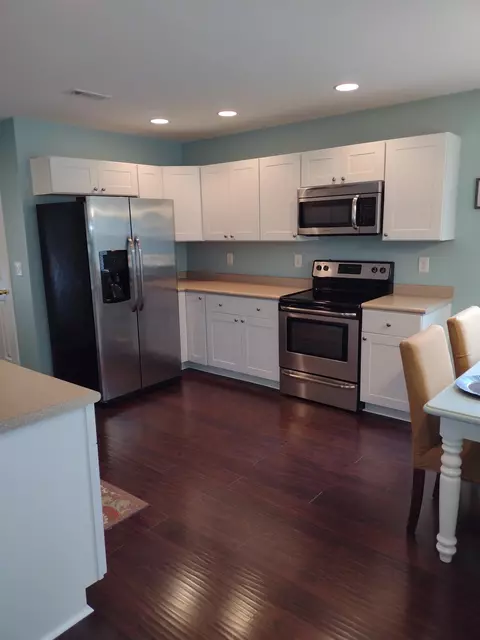 607 E Riverside, Williamston, MI 48895 photo 18