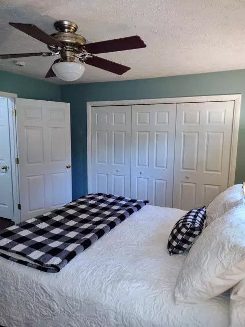 607 E Riverside, Williamston, MI 48895 photo 20