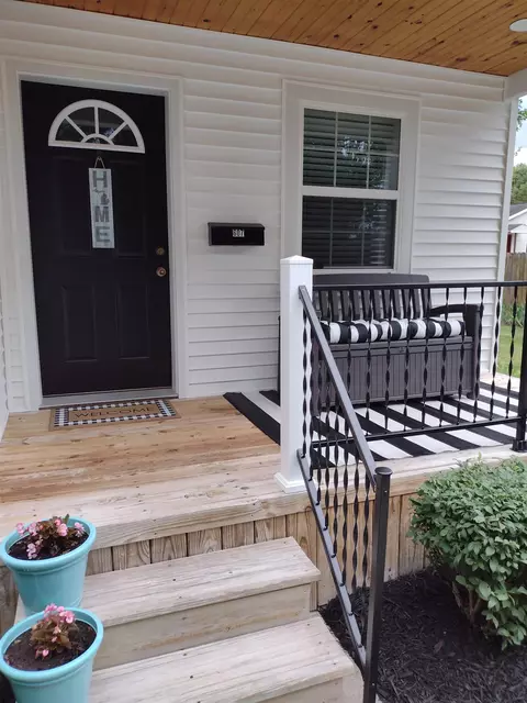 607 E Riverside, Williamston, MI 48895 photo 5