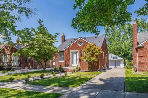 20521 Beaufait, Harper Woods, MI 48225