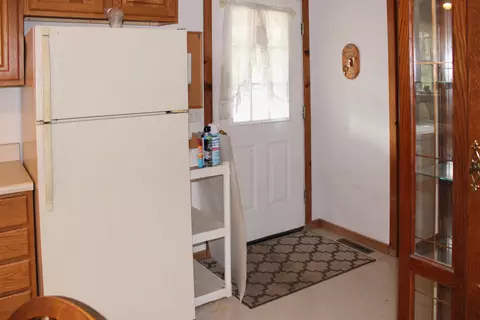 Kitchen - 2925 E Cranberry Lk, Harrison, MI 48625 photo 2 of 2