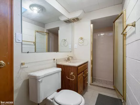 11585 Chicago, Warren, MI 48093 photo 54