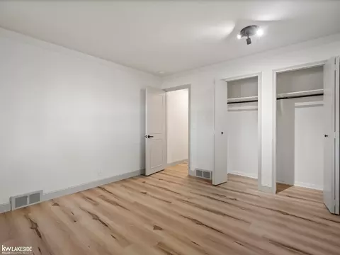 11585 Chicago, Warren, MI 48093 photo 37
