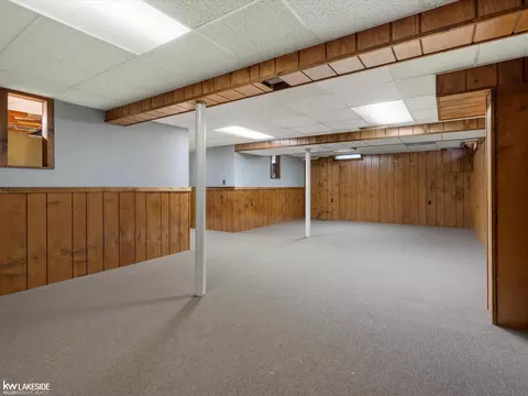 11585 Chicago, Warren, MI 48093 photo 47
