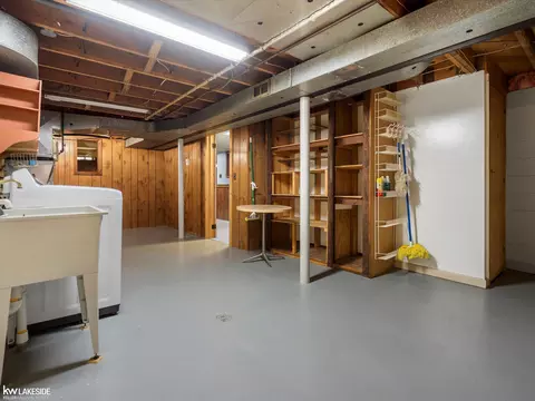 11585 Chicago, Warren, MI 48093 photo 50