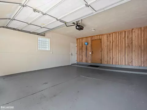 11585 Chicago, Warren, MI 48093 photo 55