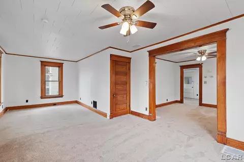 415 W Beecher, Adrian, MI 49221 photo 4