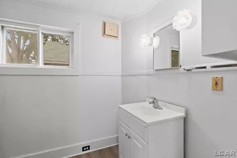 415 W Beecher, Adrian, MI 49221 photo 18