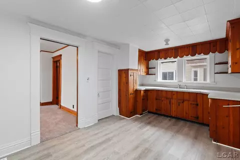 415 W Beecher, Adrian, MI 49221 photo 13