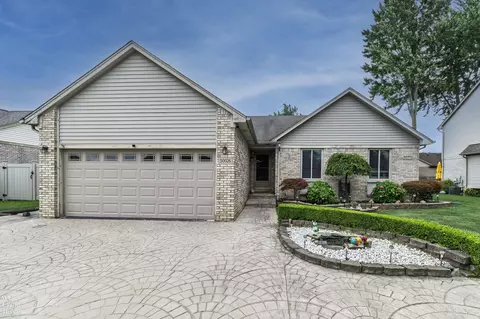 50026 Karen Marie, Chesterfield, MI 48051