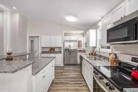 9202 Lambs Rd, Wales, MI 48027 photo 7