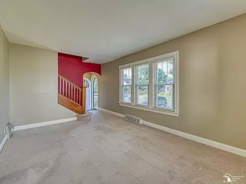 322 Shadowlawn, Monroe, MI 48162 photo 4