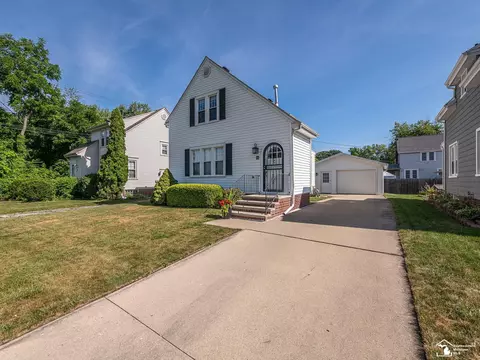 322 Shadowlawn, Monroe, MI 48162