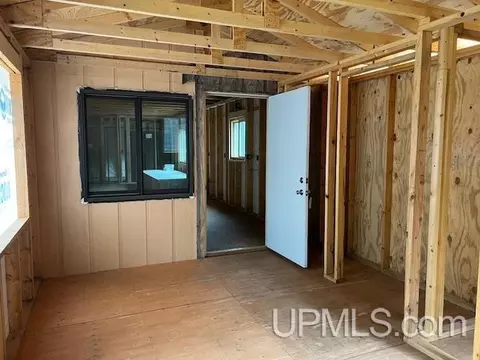 4657 Danforth, Escanaba, MI 49829 photo 10
