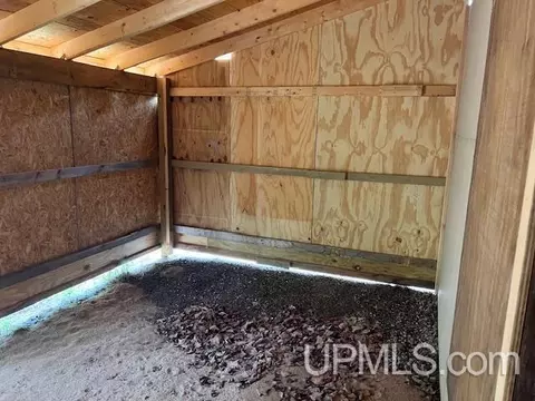 4657 Danforth, Escanaba, MI 49829 photo 33