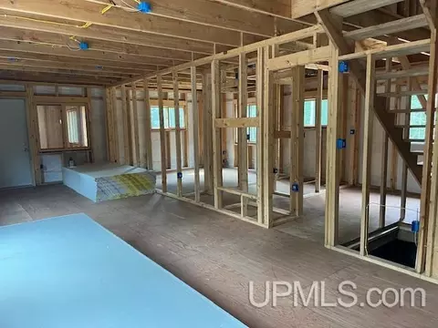 4657 Danforth, Escanaba, MI 49829 photo 7