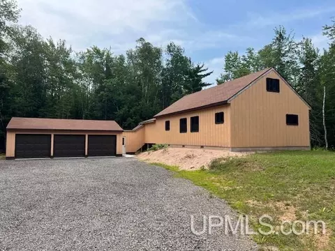 4657 Danforth, Escanaba, MI 49829 photo 2