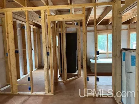 4657 Danforth, Escanaba, MI 49829 photo 5
