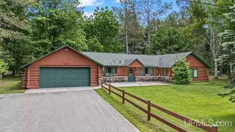 3826 L15, Escanaba, MI 49829