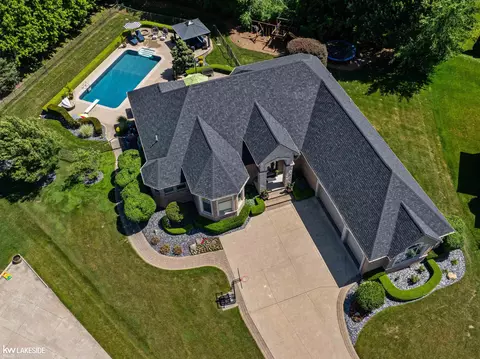 16502 Via Mera, Macomb, MI 48042