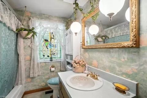 Bath - 3181 N N Grv, Monroe, MI 48162 photo 1 of 2