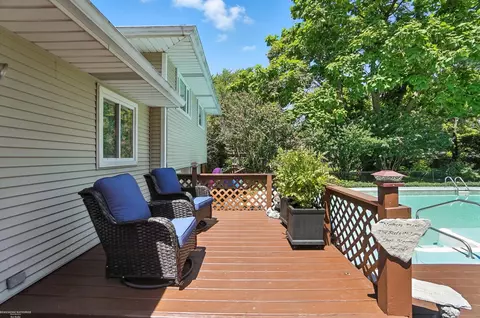 Exterior - 3181 N N Grv, Monroe, MI 48162 photo 13 of 22