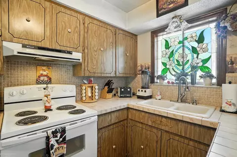 Kitchen - 3181 N N Grv, Monroe, MI 48162 photo 3 of 3