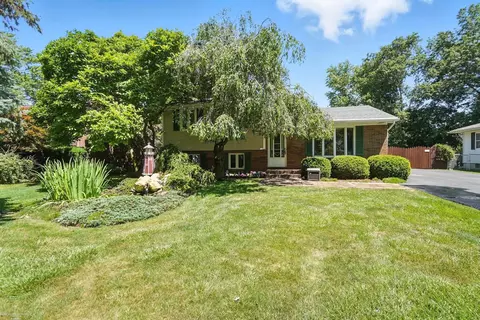 Exterior - 3181 N N Grv, Monroe, MI 48162 photo 2 of 22