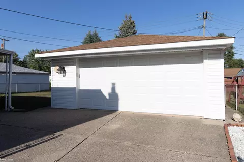 Other - 23880 Warner, Warren, MI 48091 photo 5 of 6