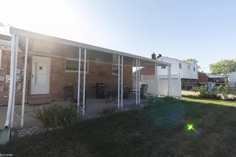 Exterior - 23880 Warner, Warren, MI 48091 photo 3 of 5
