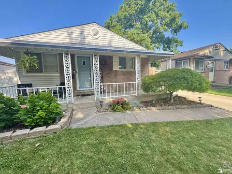 7578 Campbell, Taylor, MI 48180