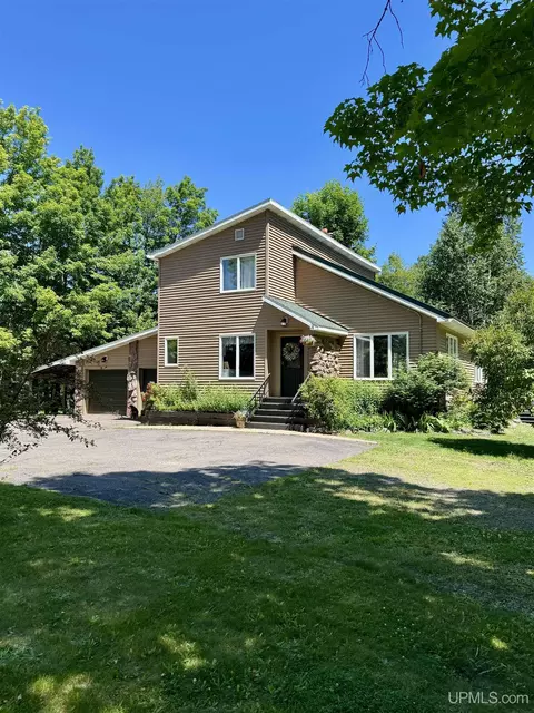 4905 Co Rd Pi, Ishpeming, MI 49849