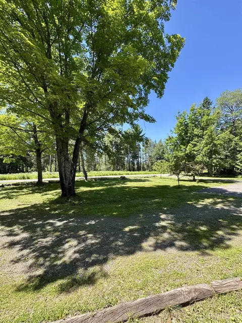 Exterior - 4905 Co Rd Pi, Ishpeming, MI 49849 photo 4 of 18