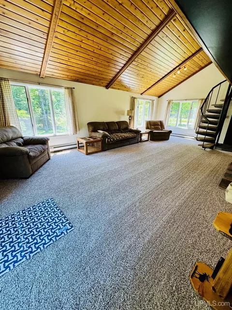 Living - 4905 Co Rd Pi, Ishpeming, MI 49849 photo 3 of 5