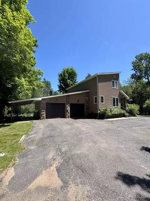 Exterior - 4905 Co Rd Pi, Ishpeming, MI 49849 photo 1 of 18