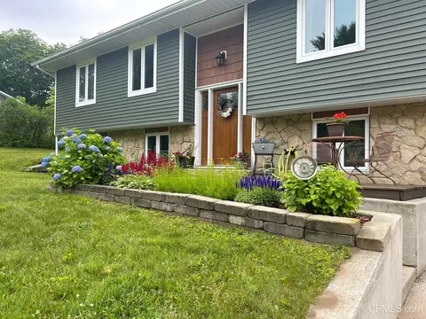 Exterior - e9415 Maple Street, Munising, MI 49862 photo 5 of 8