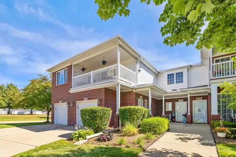14322 Moravian Mnr, Sterling Heights, MI 48312